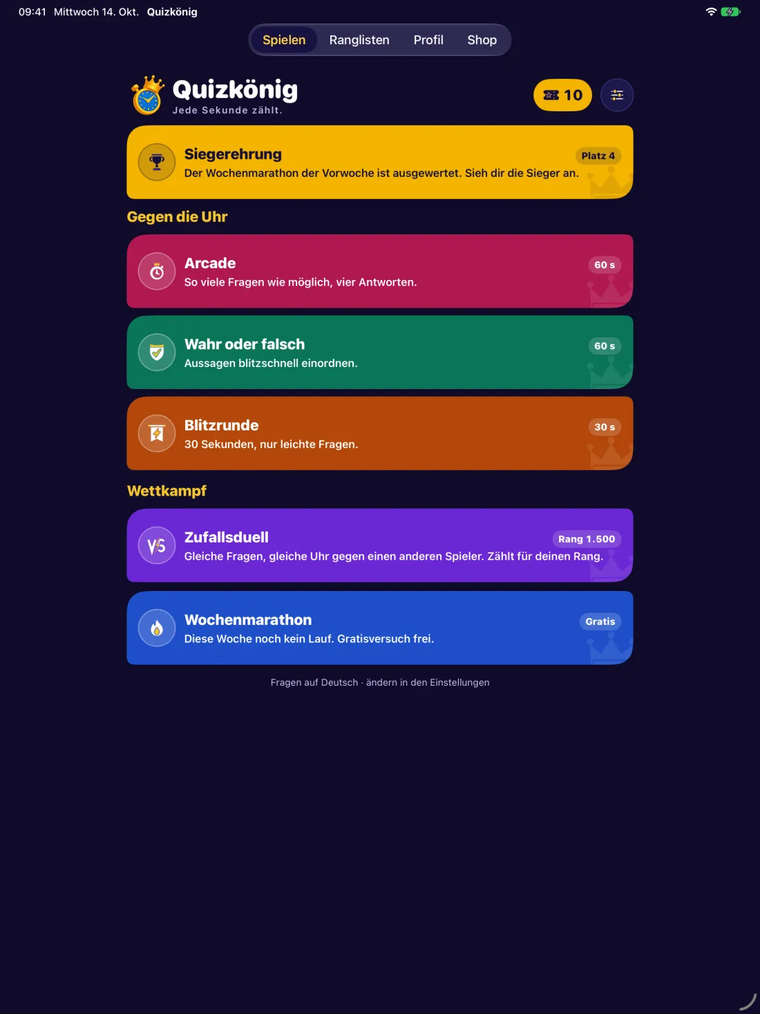 Startseite auf dem iPad: oben der Schriftzug Quizkönig, darunter die Karten Siegerehrung, Arcade, Wahr oder falsch, Blitzrunde, Zufallsduell und Wochenmarathon.